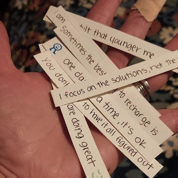 Floral Reminder Jar with Cork Lid And 50 Reminder Strips - Handmade - Picture 4 of 5